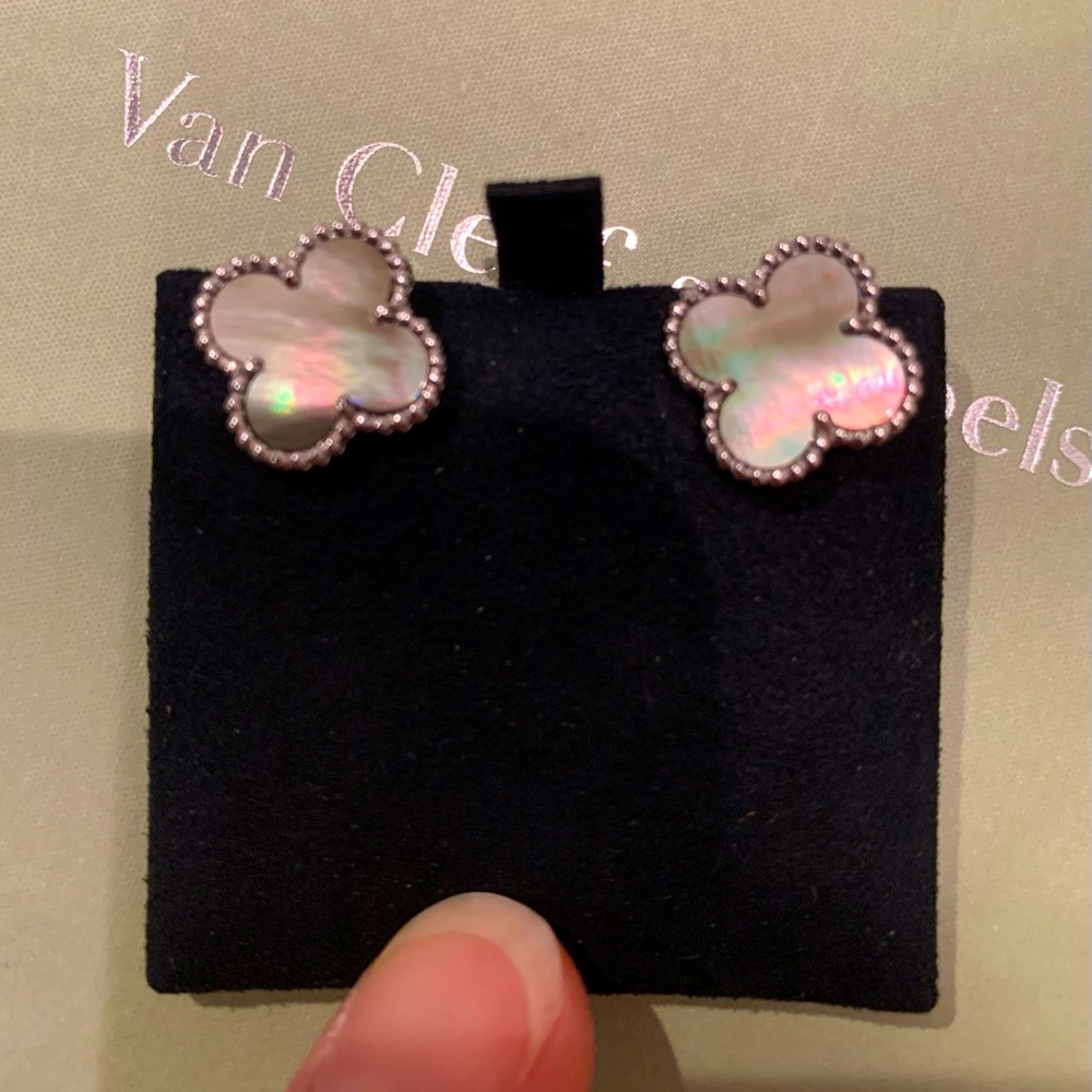 🟥SOLD🟥Special Order VCA Grey Mother of Pearl Vintage Alhambra earrings 18K WG.